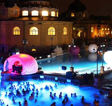 The Best Winter 'Sparties' in Budapest | Expat Press Hungary Magazine 2