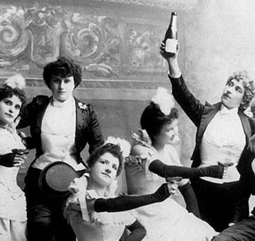 Hungarian Drink Specialties for Year-end Toasts
