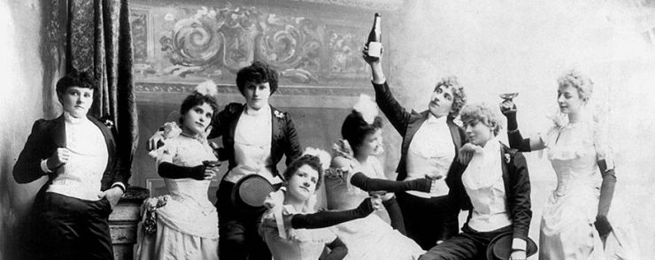 Hungarian Drink Specialties for Year-end Toasts