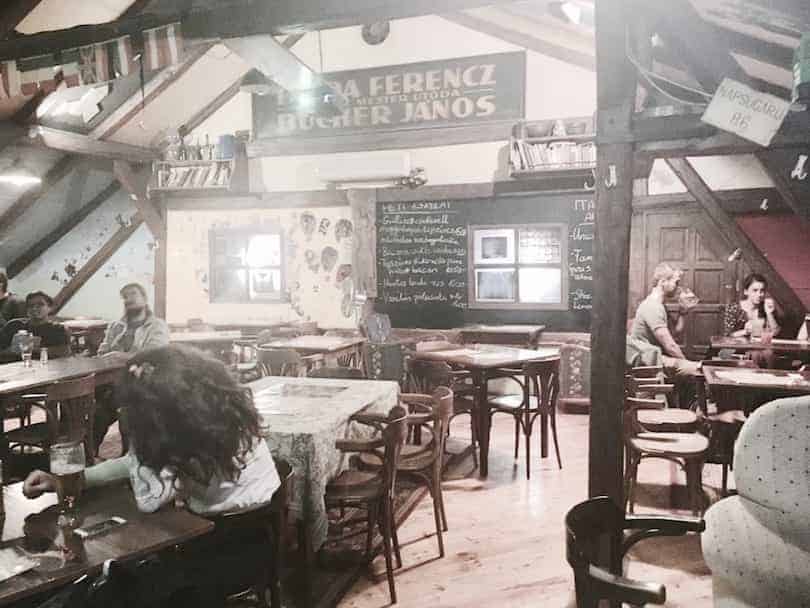 Budapest Neighbourhood Guide – local atmosphere