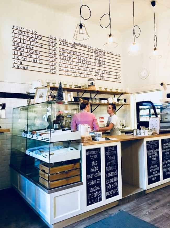 Expat Press Neighbourhood Guide - Mókusch