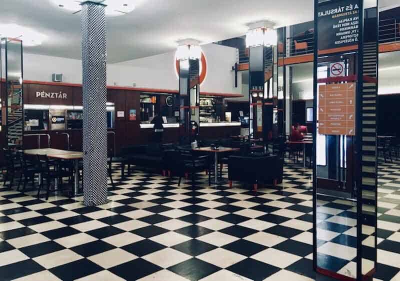 Expat Press Neighbourhood Guide - Átrium cinema
