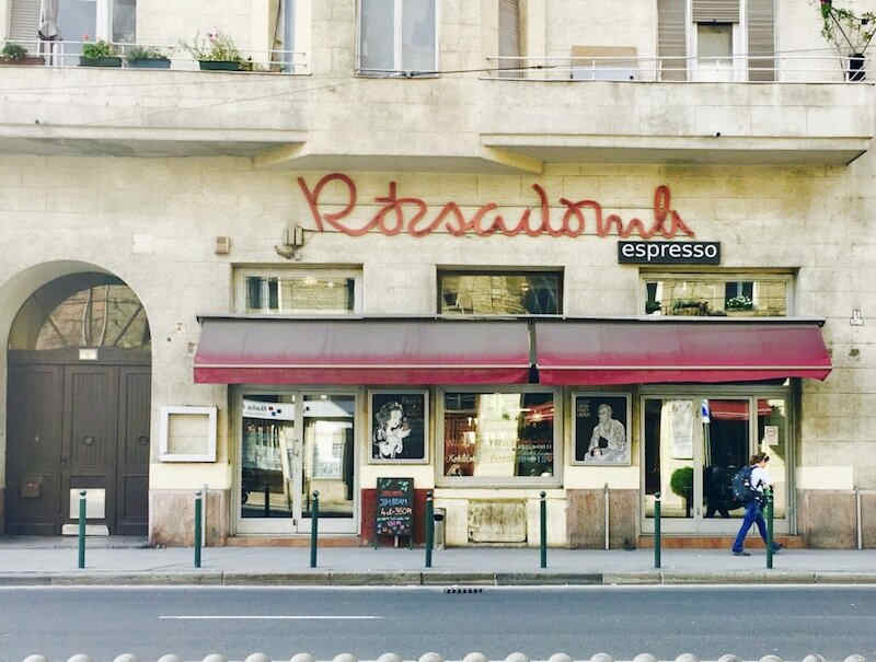 Expat Press Neighbourhood Guide - Rózsadomb espresso