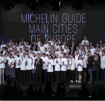 Expat Press Michelin Budapest 2018 - group photo of all the chefs