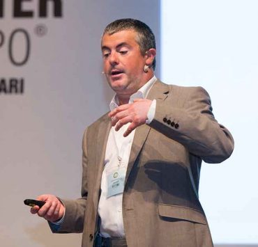 Social media seminar Budapest - John Hayes