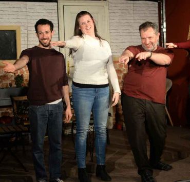 Review of Pulitzer Prize Award-Winning Drama 'Proof'