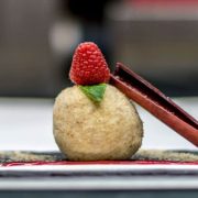 Expat-Press-M7-Bistro