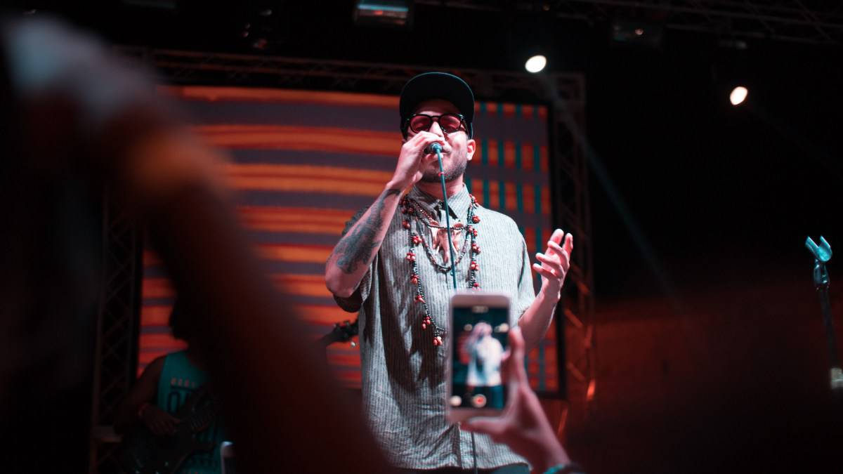 Bridging Barriers - Slam Poetry Budapest